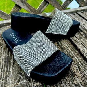 Jeweled Platform Sandals- silver/black- size 7